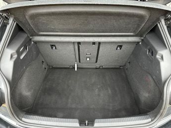 Cupra Born E Boost 59kwh V3 Hatchback 5dr Electric Auto (230 Ps)