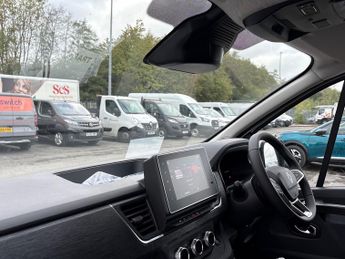 Renault Trafic  LWB DIESEL TRAFIC LL30 BLUE DCI 170 EXTRA SPORT