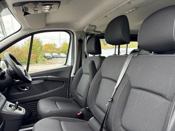 Renault Trafic LWB DIESEL TRAFIC LL30 BLUE DCI 170 AUTO EXTRA SPORT CREW VAN