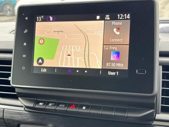 Renault Trafic LWB DIESEL TRAFIC LL30 BLUE DCI 170 AUTO EXTRA SPORT CREW VAN