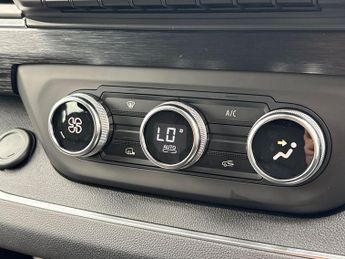 Renault Trafic LWB DIESEL TRAFIC LL30 BLUE DCI 170 AUTO EXTRA SPORT CREW VAN