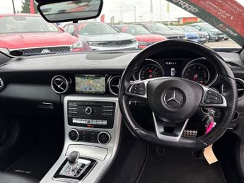 Mercedes Benz SLC Roadster 1.6 Slc180 Amg Line Convertible 2dr Petrol G Tronic Euro 6 (s/s)