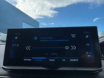 Peugeot 3008 SUV 1.2 Puretech Allure Suv 5dr Petrol Eat Euro 6 (s/s) (130 Ps)