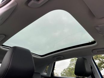 Vauxhall Grandland X 1.5 Turbo D Blueinjection Elite Nav Suv 5dr Diesel Auto 8spd Eur