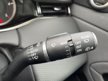 Land Rover Range Rover Evoque 2.0 D200 Mhev Edition Suv 5dr Diesel Auto 4wd Euro 6 (s/s) (204 