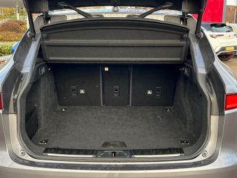 Jaguar F Pace 2.0 D180 Chequered Flag Suv 5dr Diesel Auto Awd Euro 6 (s/s) (18