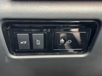 Jaguar F Pace 2.0 D180 Chequered Flag Suv 5dr Diesel Auto Awd Euro 6 (s/s) (18