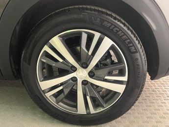 Peugeot 3008 SUV Hybrid 1.6 12.4kwh Active Suv 5dr Petrol Plug In Hybrid E Eat Euro 6 (s