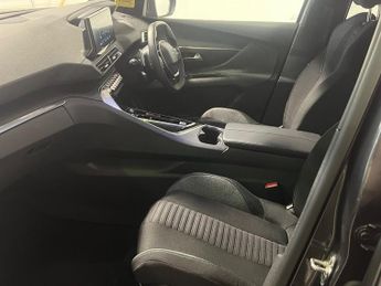 Peugeot 3008 SUV Hybrid 1.6 12.4kwh Active Suv 5dr Petrol Plug In Hybrid E Eat Euro 6 (s