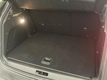 Peugeot 3008 SUV Hybrid 1.6 12.4kwh Active Suv 5dr Petrol Plug In Hybrid E Eat Euro 6 (s