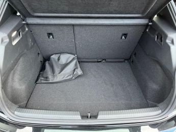 Cupra Born E Boost 59kwh V1 Hatchback 5dr Electric Auto (230 Ps)