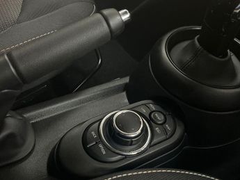 MINI 3 Door Hatch 1.5 Cooper Classic Hatchback 3dr Petrol Steptronic Euro 6 (s/s) 