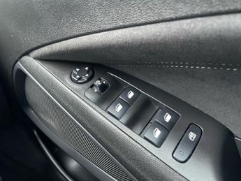 Vauxhall Crossland 1.2 Turbo Ultimate Suv 5dr Petrol Auto Euro 6 (s/s) (130 Ps)