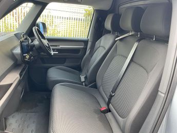 Volkswagen Id. Buzz Cargo Pro 77kwh Commerce Plus Panel Van 5dr Electric Auto (204 Ps)