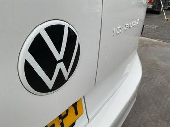 Volkswagen Id. Buzz Cargo Pro 77kwh Commerce Plus Panel Van 5dr Electric Auto (204 Ps)