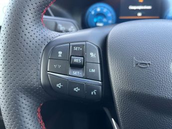 Ford Kuga 2.5 Duratec 14.4kwh St Line X Suv 5dr Petrol Plug In Hybrid CVT 