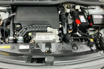 Peugeot 2008 SUV 1.2 Puretech Allure Suv 5dr Petrol Eat Euro 6 (s/s) (130 Ps)