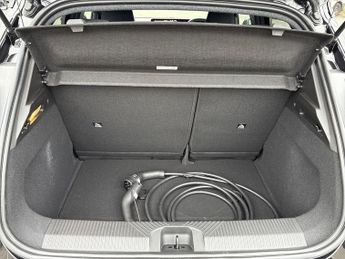 Renault 5 E Tech Electric Urban Range 40kwh Techno Hatchback 5dr Electric Auto (120 Ps)