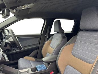 Renault 5 E Tech Electric Urban Range 40kwh Techno Hatchback 5dr Electric Auto (120 Ps)