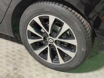 Renault Clio 1.6 E Tech Evolution Hatchback 5dr Petrol Hybrid Auto Euro 6 (s/