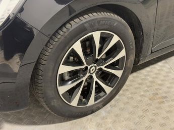 Renault Clio 1.6 E Tech Evolution Hatchback 5dr Petrol Hybrid Auto Euro 6 (s/