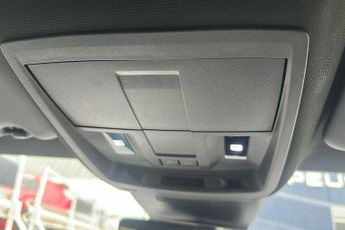 Peugeot E 3008 73kwh Gt Suv 5dr Electric Auto (210 Ps)