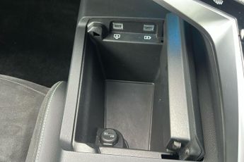 Peugeot E 3008 73kwh Gt Suv 5dr Electric Auto (210 Ps)