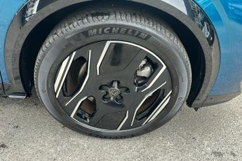 Peugeot E 3008 73kwh Gt Suv 5dr Electric Auto (210 Ps)