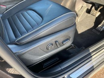 Kia Sportage 1.6 T Gdi Mhev Gt Line S Suv 5dr Petrol Hybrid Dct Euro 6 (s/s) 