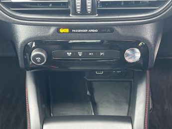 Ford Kuga 2.5 Duratec 14.4kwh St Line X Suv 5dr Petrol Plug In Hybrid CVT 