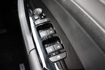 Kia Sportage 1.6 H T Gdi 3 Suv 5dr Petrol Hybrid Auto Euro 6 (s/s) (226 Bhp)