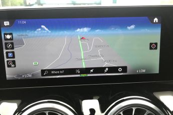 Mercedes Benz Gla 1.3 Gla180 Amg Line (premium) Suv 5dr Petrol 7g Dct Euro 6 (s/s)