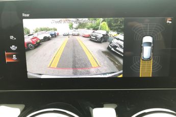 Mercedes Benz Gla 1.3 Gla180 Amg Line (premium) Suv 5dr Petrol 7g Dct Euro 6 (s/s)