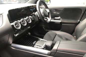 Mercedes Benz Gla 1.3 Gla180 Amg Line (premium) Suv 5dr Petrol 7g Dct Euro 6 (s/s)