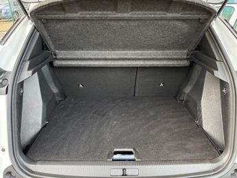 Peugeot E 2008 50kwh Gt Premium Suv 5dr Electric Auto (7kw Charger) (136 Ps)