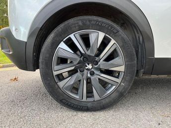 Peugeot E 2008 50kwh Gt Premium Suv 5dr Electric Auto (7kw Charger) (136 Ps)