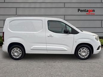Vauxhall Combo L1 ELECTRIC COMBO CARGO 2300 100KW PRO 50K WH H1 VAN AUTO