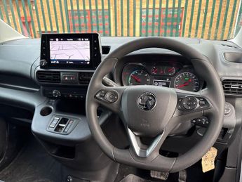 Vauxhall Combo L1 ELECTRIC COMBO CARGO 2300 100KW PRO 50K WH H1 VAN AUTO