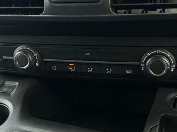 Vauxhall Combo L1 ELECTRIC COMBO CARGO 2300 100KW PRO 50K WH H1 VAN AUTO