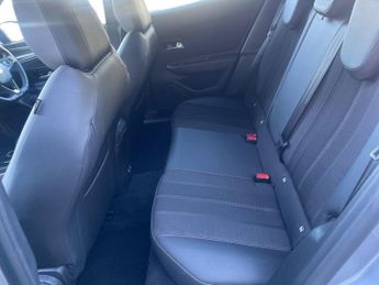 Vauxhall Mokka Electric 50kwh Sri Nav Premium Suv 5dr Electric Auto (136 Ps)