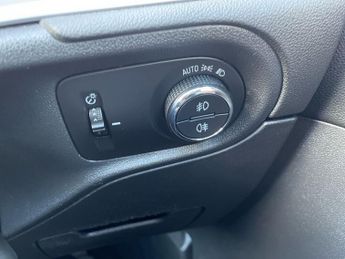 Vauxhall Grandland Hybrid 1.6 13.2kwh Elite Suv 5dr Petrol Plug In Hybrid Auto Euro 6 (s/s