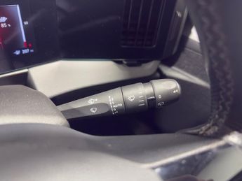 Vauxhall Astra Electric 54kwh Ultimate Hatchback 5dr Electric Auto (156 Ps)