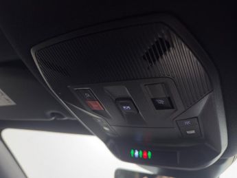 Vauxhall Astra Electric 54kwh Ultimate Hatchback 5dr Electric Auto (156 Ps)