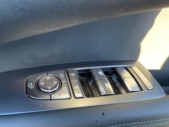 Byd Sealion 7 82.5kwh Design Suv 5dr Electric Auto Awd (530 Ps)