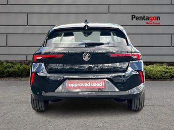 Vauxhall Astra Electric 54kwh Design Hatchback 5dr Electric Auto (156 Ps)