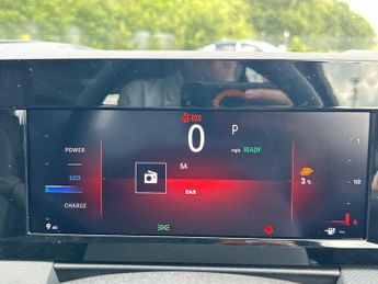Vauxhall Astra Electric 54kwh Design Hatchback 5dr Electric Auto (156 Ps)