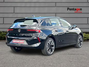 Vauxhall Astra Electric 54kwh Design Hatchback 5dr Electric Auto (156 Ps)