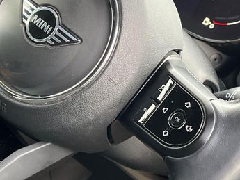 MINI Countryman 1.5 Cooper Sport Suv 5dr Petrol Auto All4 Euro 6 (s/s) (136 Ps)