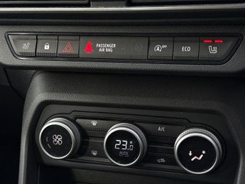 Dacia Sandero Stepway 1.0 Tce Journey Hatchback 5dr Petrol CVT Euro 6 (s/s) (90 Ps)