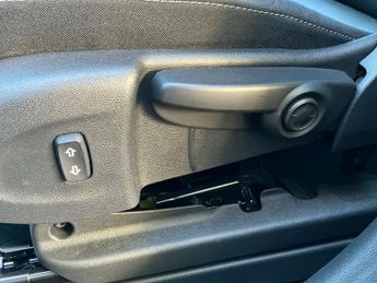 Vauxhall Crossland 1.2 Turbo Ultimate Suv 5dr Petrol Auto Euro 6 (s/s) (130 Ps)